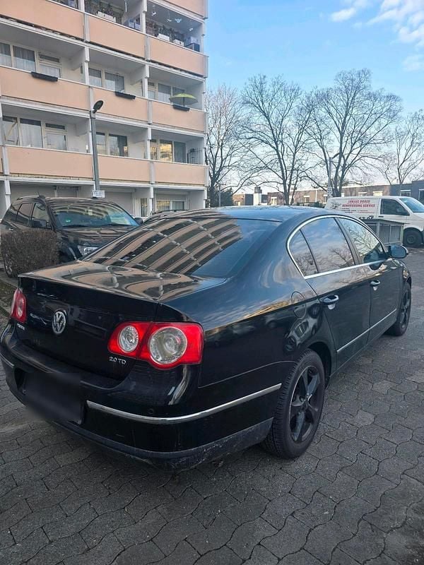Gebraucht VW Passat 140 PS (102 kW) 2007 Schwarz Limousine