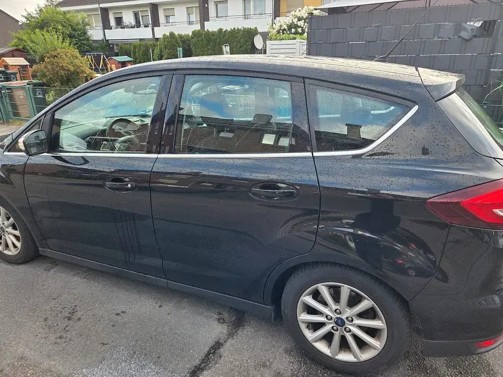 Gebraucht Ford C-MAX Titanium 120 PS (88 kW) 2015 Schwarz Van / Kleinbus