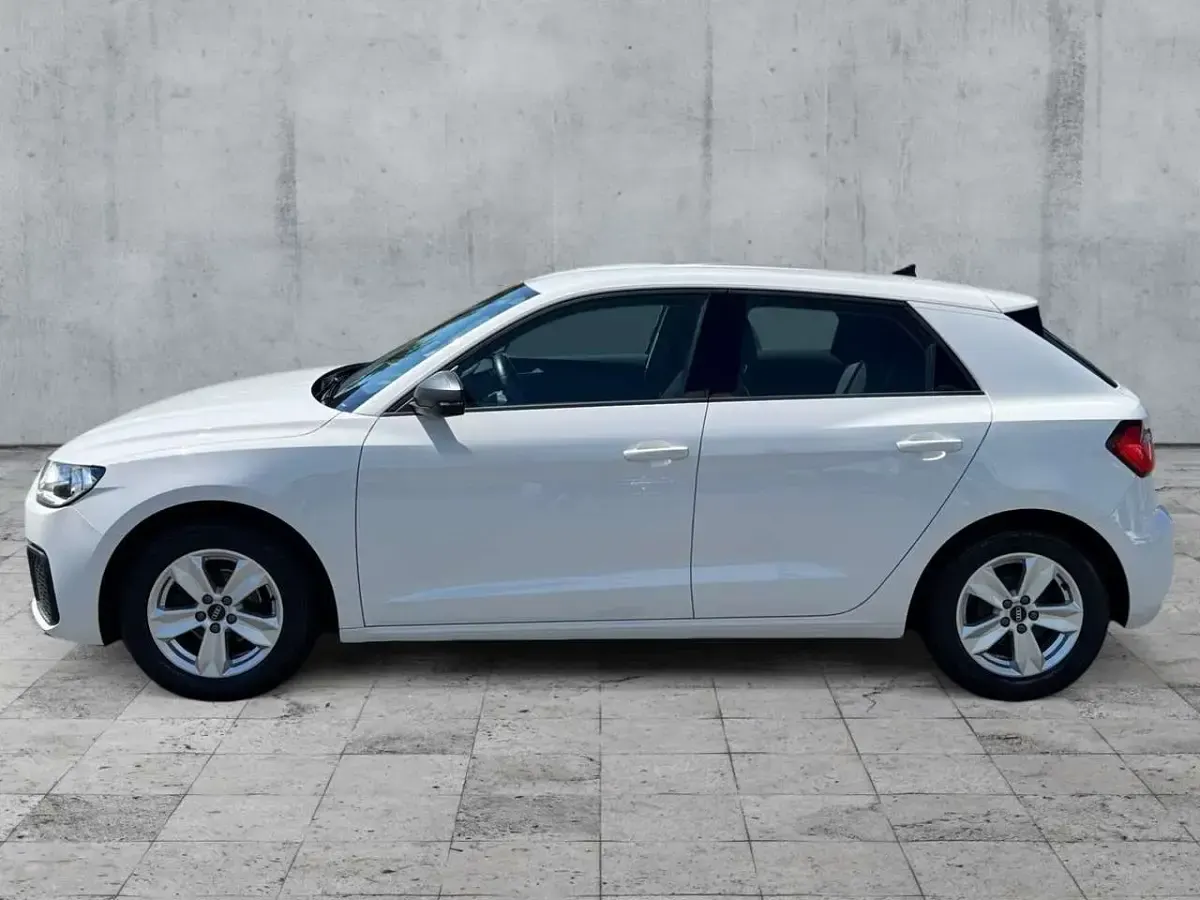 Gebraucht Audi A1 95 PS (69 kW) 2022 Cortinaweiß SUV