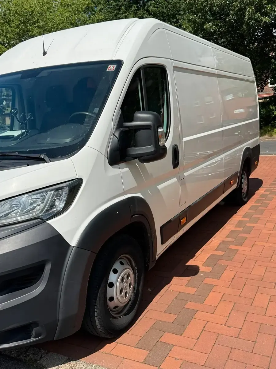 Gebraucht Peugeot Boxer 167 PS (122 kW) 2019 Weiß Van
