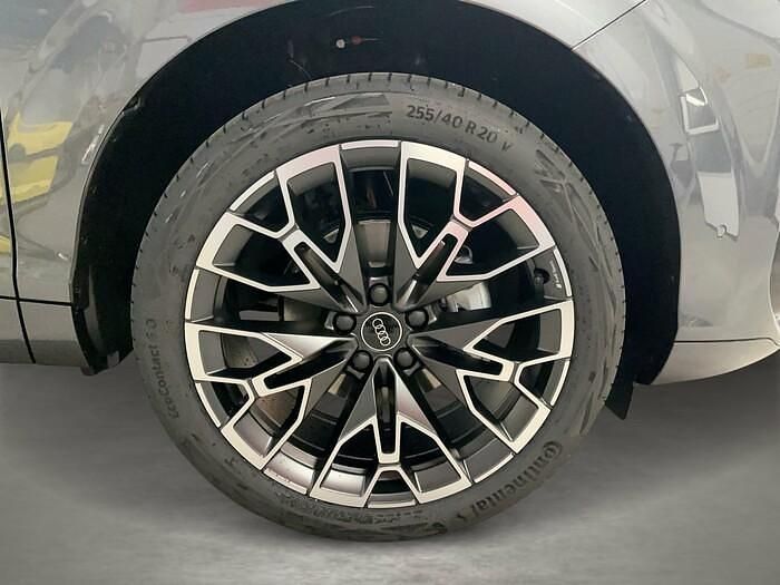 Neu Audi Q3 Ambiente 150 PS (110 kW) 2025 Daytonagrau perleffekt SUV