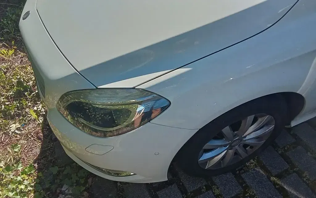 Gebraucht Mercedes B180 122 PS (89 kW) 2014 Weiß Van / Kleinbus