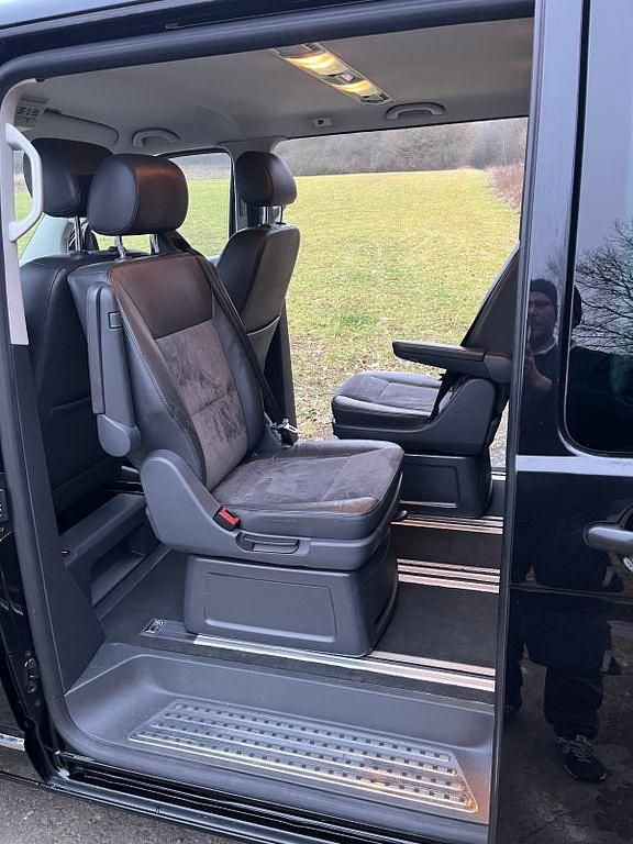 Gebraucht VW Multivan Highline 179 PS (131 kW) 2012 Schwarz Van