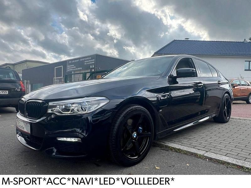 Schwarz Gebraucht 2017 BMW 530e M Sport Limousine | 21.900 € (Teuer) - Bild 1/4