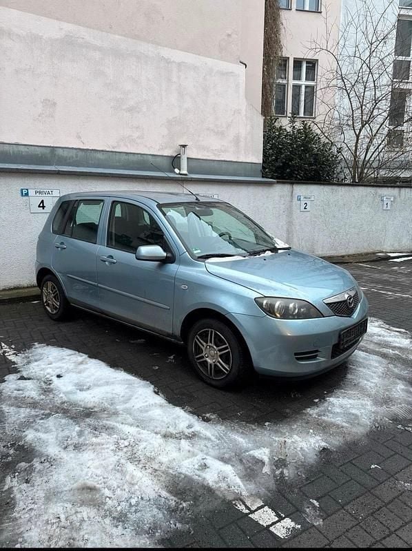 Gebraucht Mazda 2 80 PS (58 kW) 2007 Blau Kleinwagen