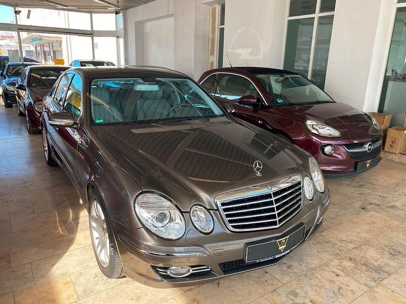 Gebraucht Mercedes E280 231 PS (169 kW) 2008 Grau Limousine