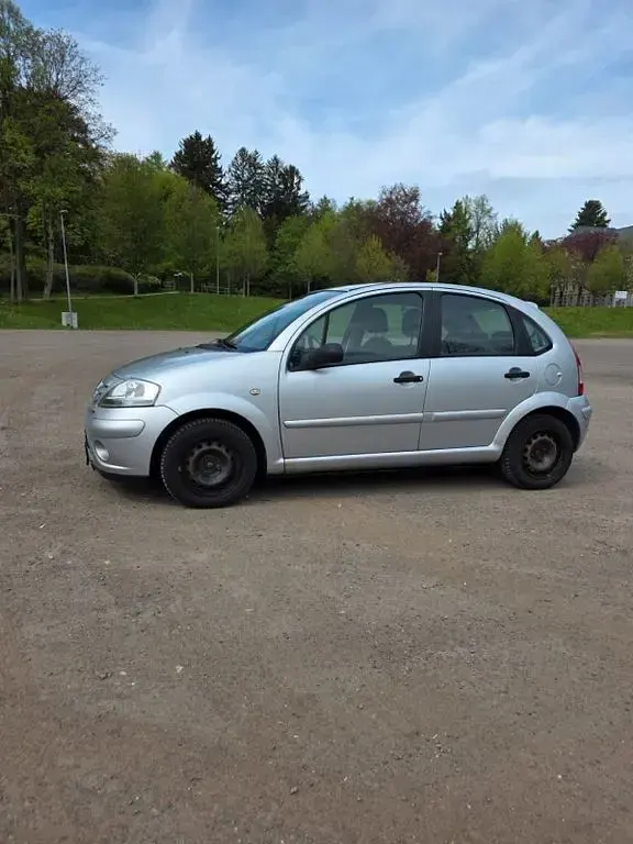 Gebraucht Citroën C3 Comfort 73 PS (53 kW) 2005 Silber Limousine