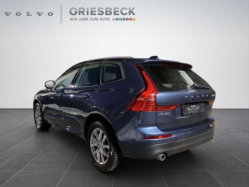 Gebraucht Volvo XC60 Momentum 190 PS (139 kW) 2019 Denim blue metallic SUV