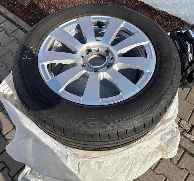 Gebraucht Mercedes E220 170 PS (125 kW) 2013 Schwarz Kombi