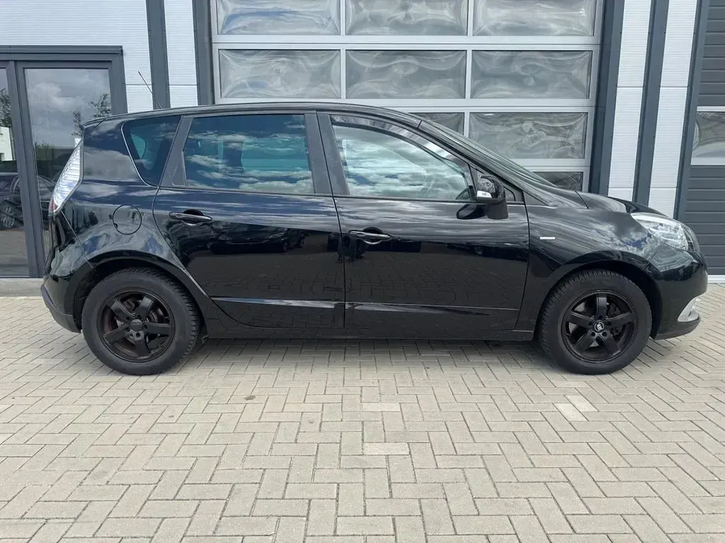 Gebraucht Renault Scénic III LIMITED 110 PS (80 kW) 2016 Schwarz Limousine