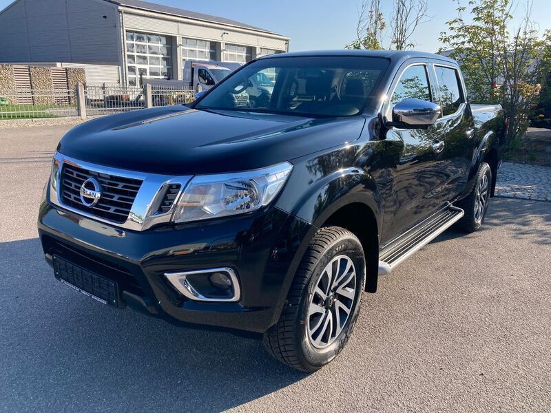 Black (m) Gebraucht 2018 Nissan Navara N-Connecta Abholung | 28.900 € (Fairer Preis) - Bild 1/4
