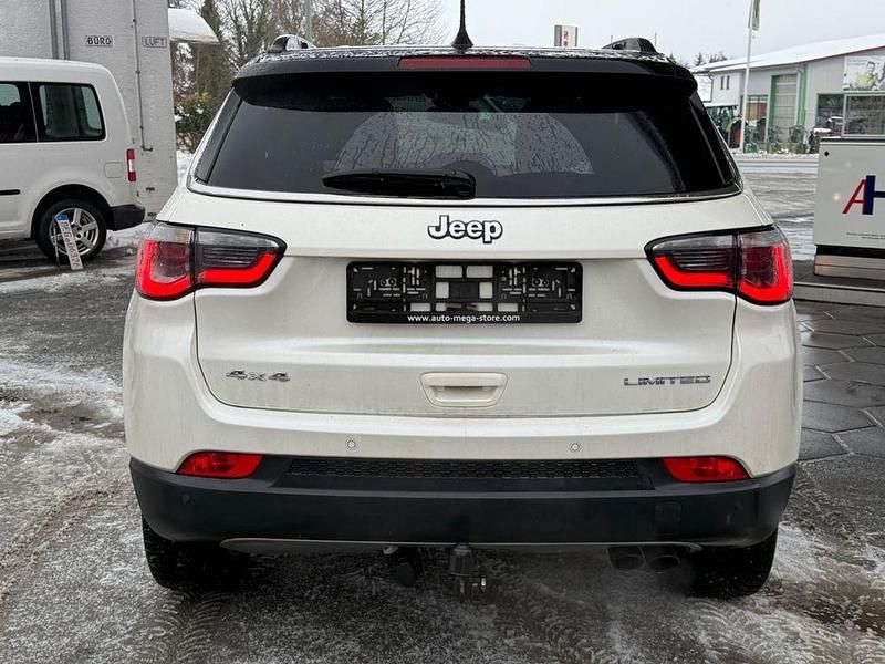 Gebraucht Jeep Compass Opening Edition 170 PS (125 kW) 2017 Weiß SUV