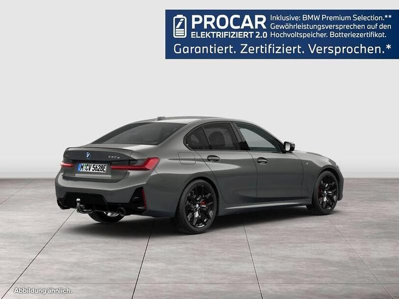 Gebraucht BMW 330e M Sport 292 PS (214 kW) 2025 Grau Limousine