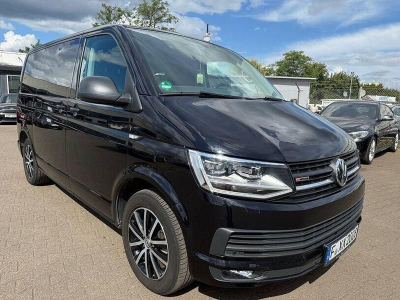 Deep black perleffekt Gebraucht 2017 VW T6 Van | 25.999 € (Etwas zu teuer) - Bild 1/4