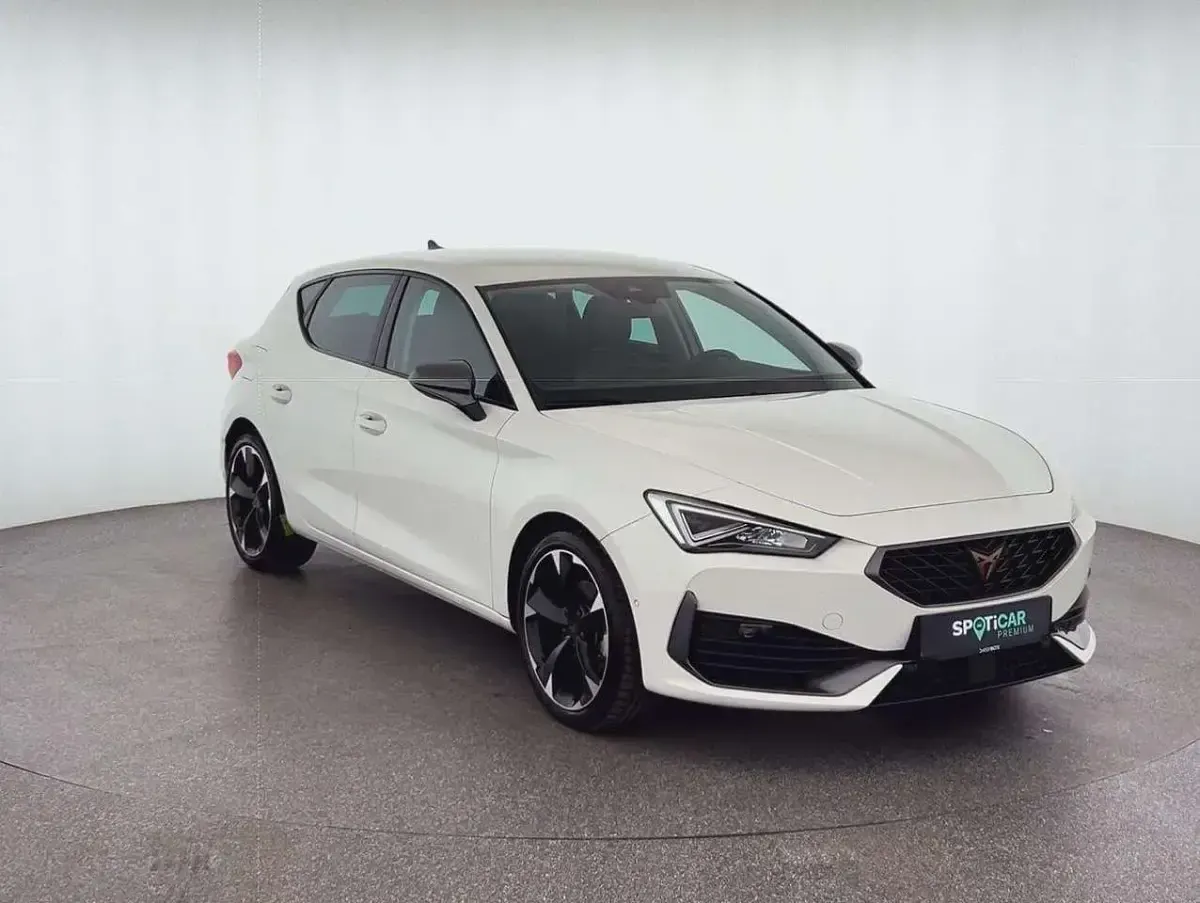 Gebraucht Cupra Leon Basis 150 PS (110 kW) 2023 Weiss Limousine