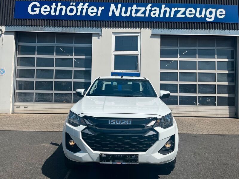 Neu Isuzu D-Max 163 PS (119 kW) 2025 Splash white Abholung