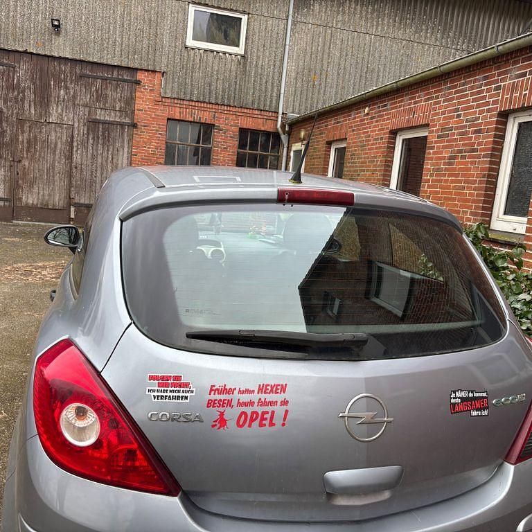 Gebraucht Opel Corsa Edition 69 PS (50 kW) 2009 Silber Kleinwagen