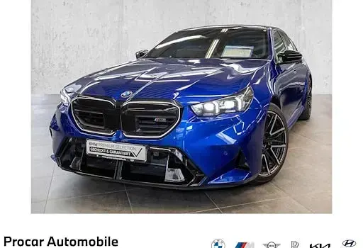 Gebraucht BMW M5 727 PS (534 kW) 2025 Marina bay blau Limousine