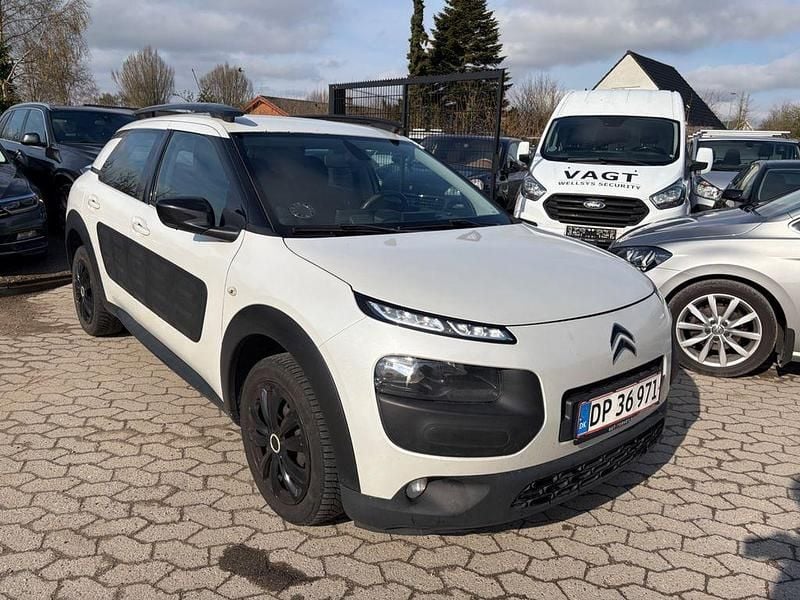 Gebraucht Citroën C4 99 PS (72 kW) 2016 Weiß Limousine