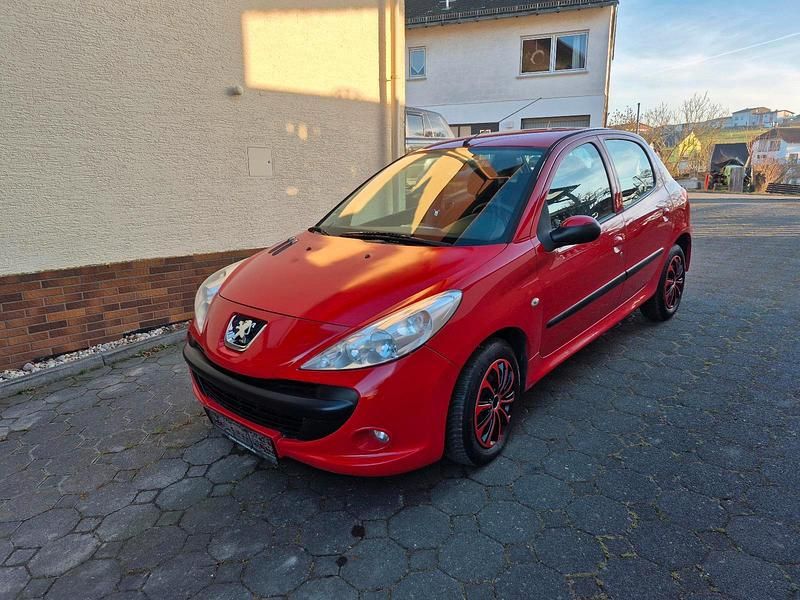 Gebraucht Peugeot 206 75 PS (55 kW) 2009 Rot Kleinwagen