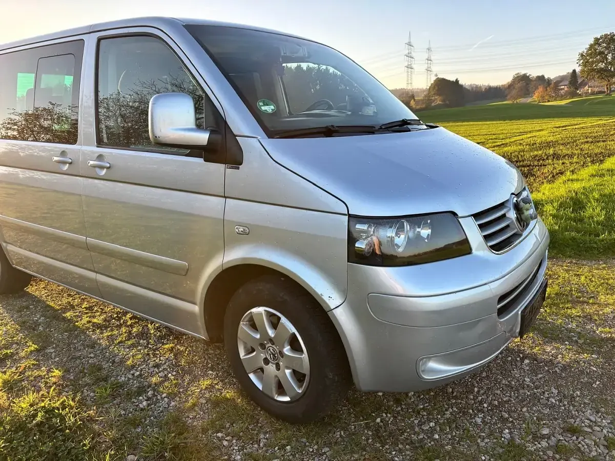 Gebraucht VW Multivan 174 PS (127 kW) 2005 Silber Van / Kleinbus
