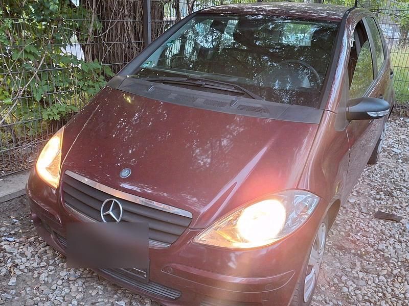 Rot Gebraucht 2006 Mercedes A150 Kleinwagen | 999 € (Guter Preis) - Bild 1/4