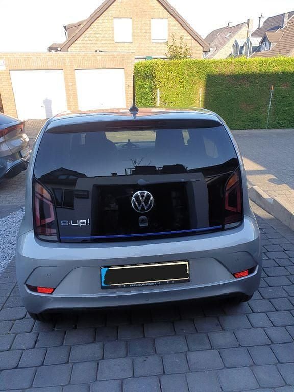 Gebraucht VW e-up! United 61 kW (83 PS) 2021 Silber Kleinwagen