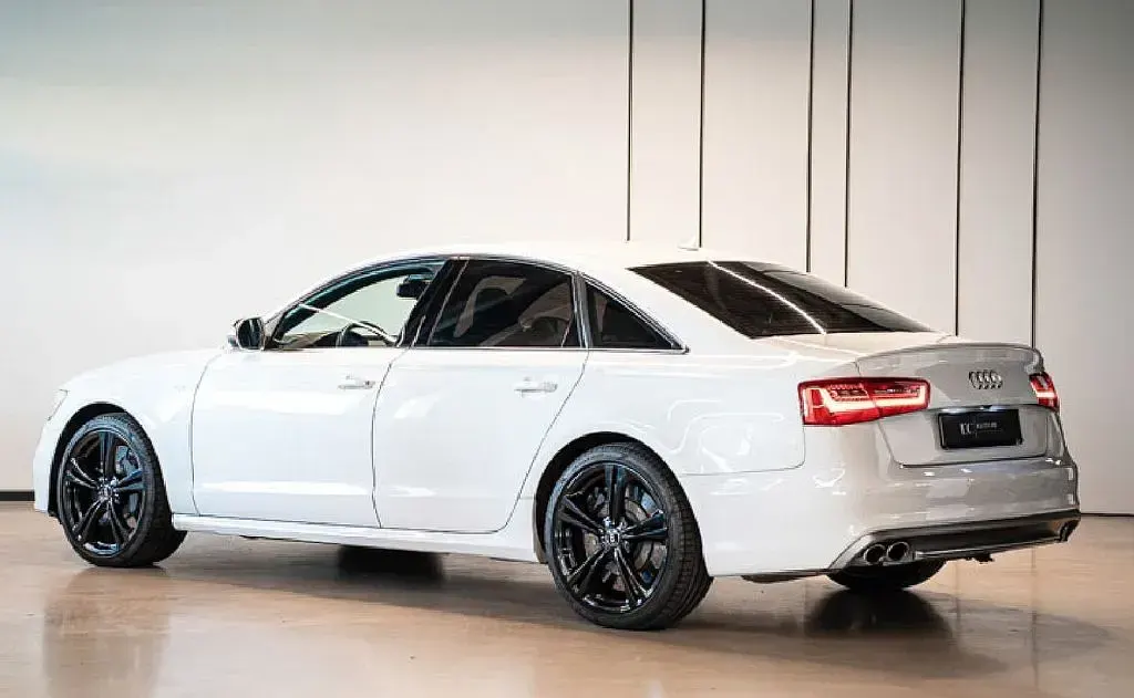 Gebraucht Audi S6 Sport 420 PS (308 kW) 2013 Weiß Limousine