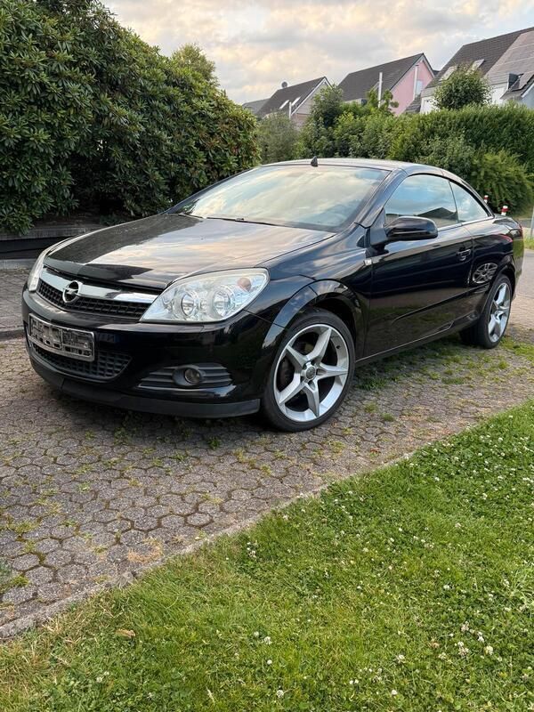 Schwarz Gebraucht 2007 Opel Astra Cabriolet Cabrio | 1.650 € - Bild 1/4