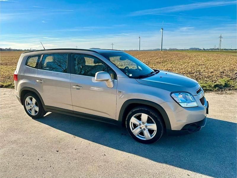 Gebraucht Chevrolet Orlando LTZ 141 PS (103 kW) 2011 Beige Van / Kleinbus