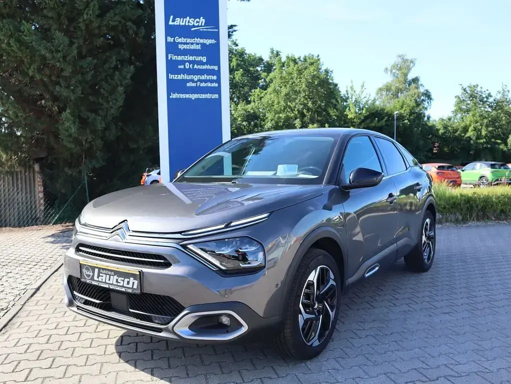 Gebraucht Citroën C4 Shine 131 PS (96 kW) 2024 Grau SUV