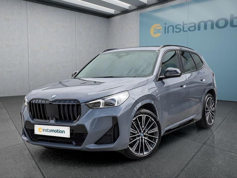 Grau Gebraucht 2024 BMW X1 SUV | 50.899 € (Etwas zu teuer) - Bild 1/4