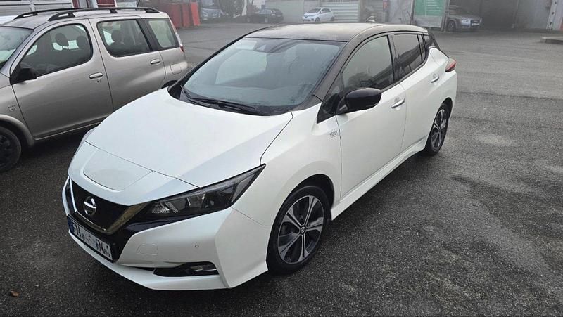 Weiß Gebraucht 2021 Nissan Leaf 360º Kleinwagen | 14.499 € (Fairer Preis) - Bild 1/4