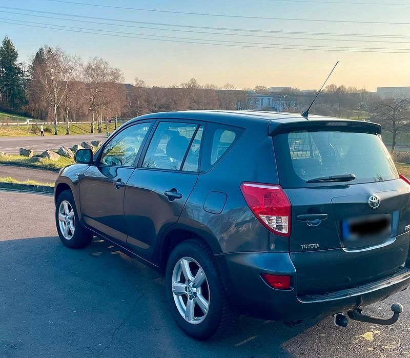 Gebraucht Toyota RAV4 136 PS (100 kW) 2007 Grau SUV