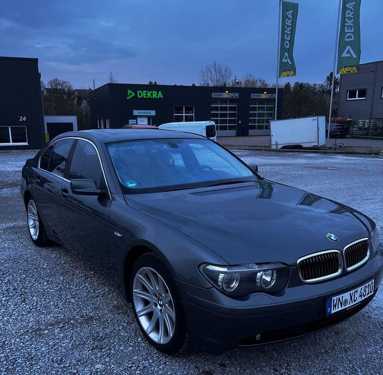 Gebraucht BMW 745 333 PS (244 kW) 2002 Grau Limousine