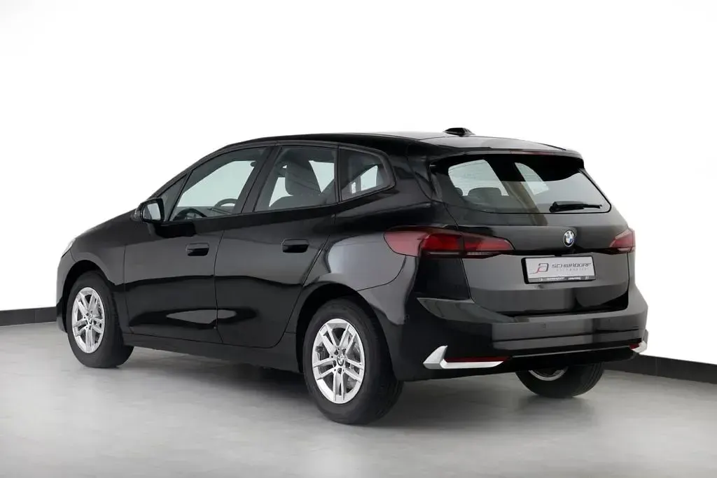 Gebraucht BMW 218 Active Tourer Performance 150 PS (110 kW) 2022 Schwarz Van / Kleinbus