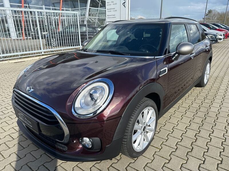 Rot Gebraucht 2016 Mini Cooper Clubman Kombi | 13.900 € (Fairer Preis) - Bild 1/4