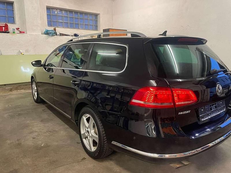 Gebraucht VW Passat Highline 211 PS (155 kW) 2013 Deep black perleffekt Kombi
