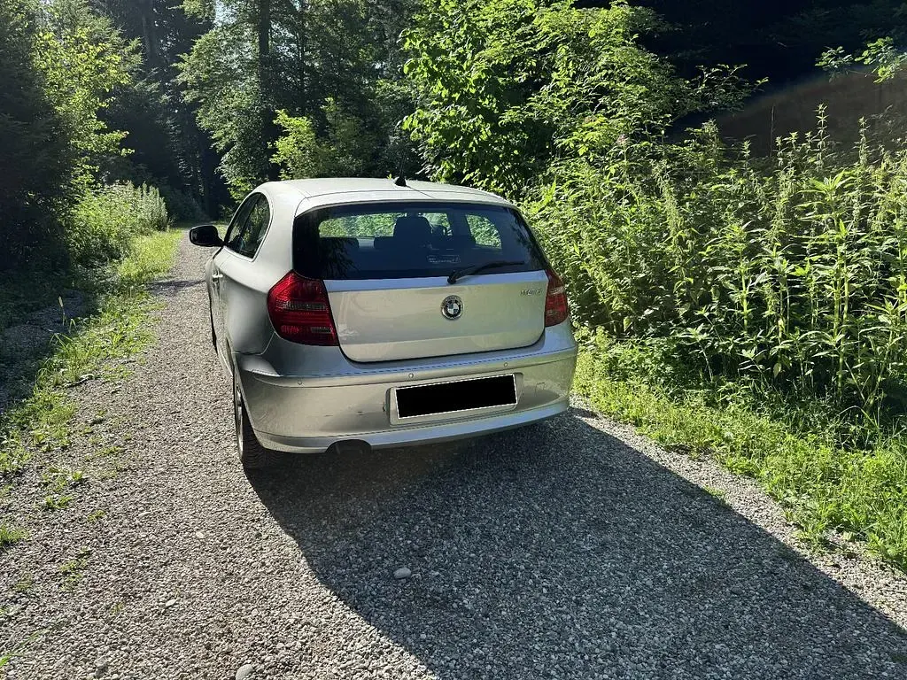 Gebraucht BMW 116 116 PS (85 kW) 2010 Silber Kleinwagen