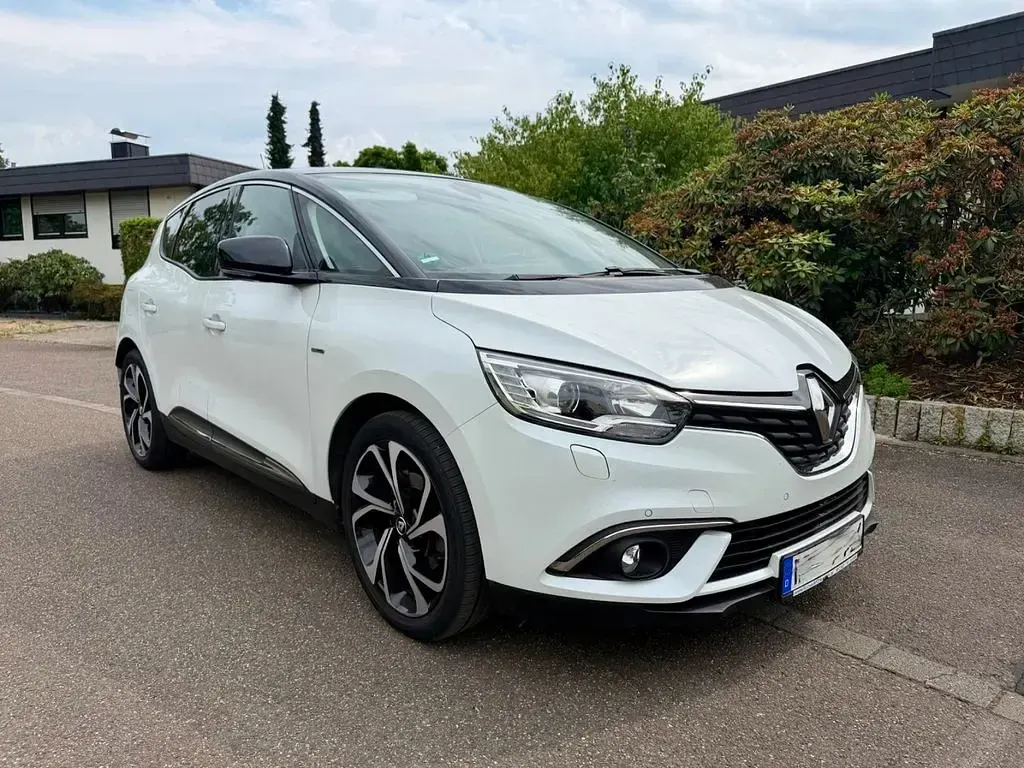 Gebraucht Renault Scénic III Bose Edition 160 PS (117 kW) 2017 Weiß Van / Kleinbus