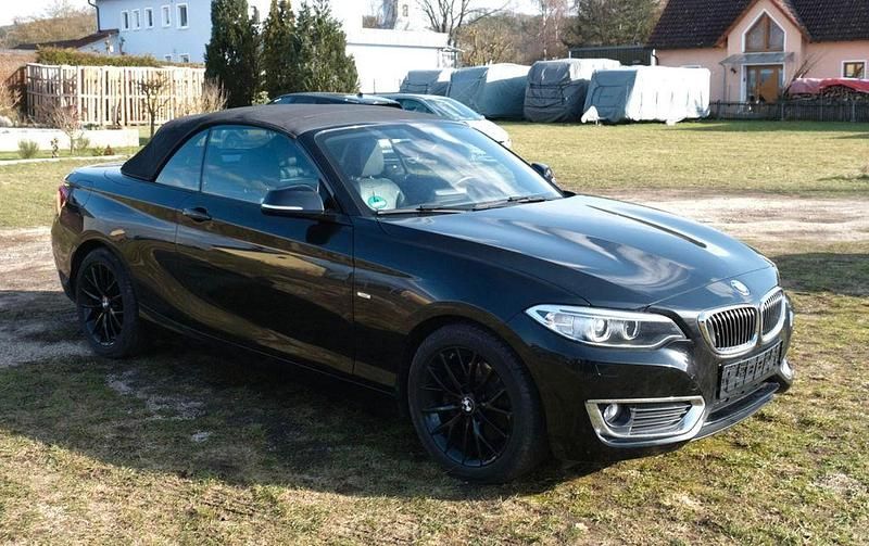 Gebraucht BMW 220 Luxury Line 184 PS (135 kW) 2015 Schwarz Cabrio