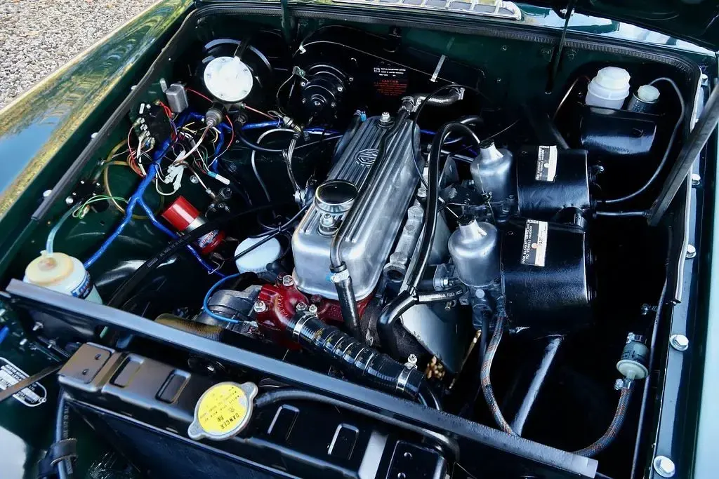 Käytetty MG B 95 HP (69 kW) 1974 Vihreä Avoauto