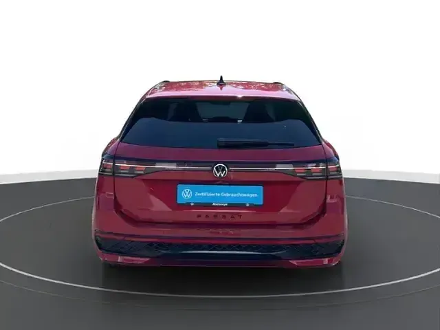 Gebraucht VW Passat R-line 265 PS (194 kW) 2025 Rot Kombi