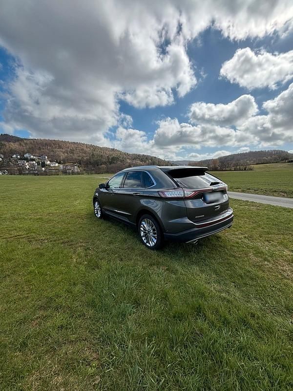 Usado Ford Edge 210 HP (154 kW) 2017 Cinzento SUV