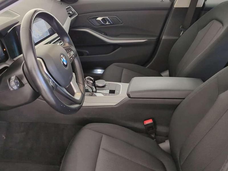 Gebraucht BMW 320 Advantage 190 PS (139 kW) 2022 Schwarz Limousine