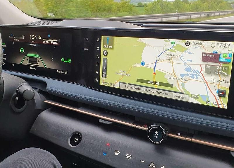 Gebraucht Nissan Ariya Evolve 177 kW (242 PS) 2023 Weiß SUV