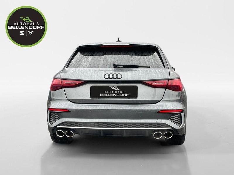 Usado Audi S3 Ambiente 310 HP (228 kW) 2021 Cinzento Sedan