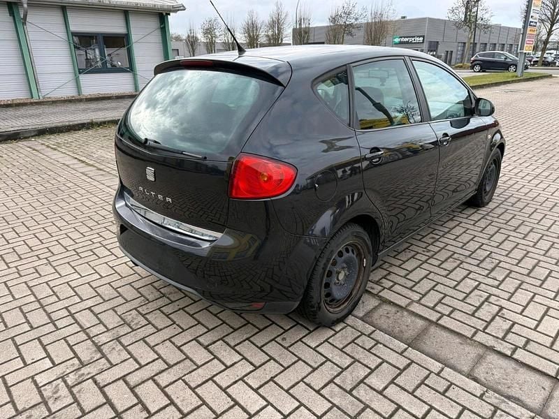 Second-hand Seat Altea 105 CP (77 kW) 2011 Negru Berlinǎ