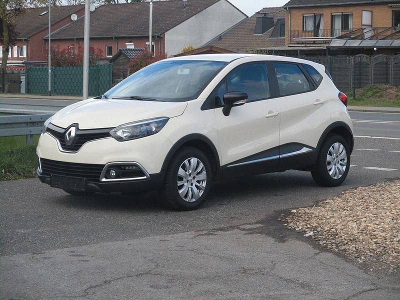 Second-hand Renault Captur 90 CP (66 kW) 2017 Bej SUV