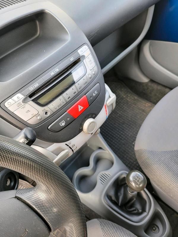 Gebraucht Peugeot 107 68 PS (50 kW) 2005 Blau Kleinwagen